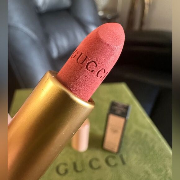 Gucci Rouge à Lèvres Mat Lipstick – They Met in Argentina (208) Brand Ne… - Picture 16 of 17